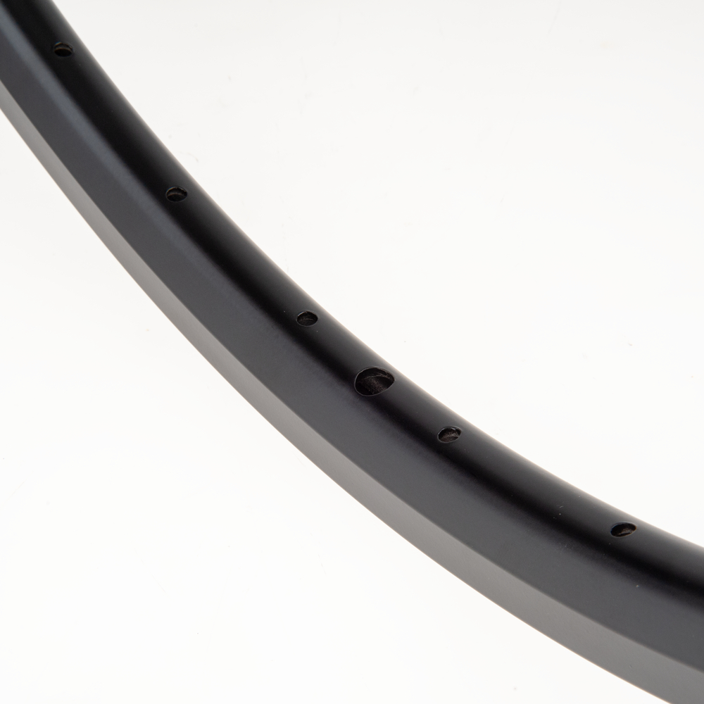 Felge Phönix XLM-12  28 Zoll Breite 24.6mm 36 Loch schwarz Disc